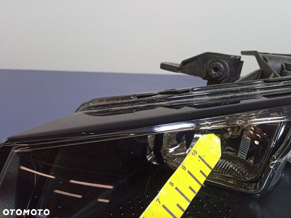 AUDI Q2 REFLEKTOR LEWY LAMPA PRZEDNIA EU  81A941003 - 6