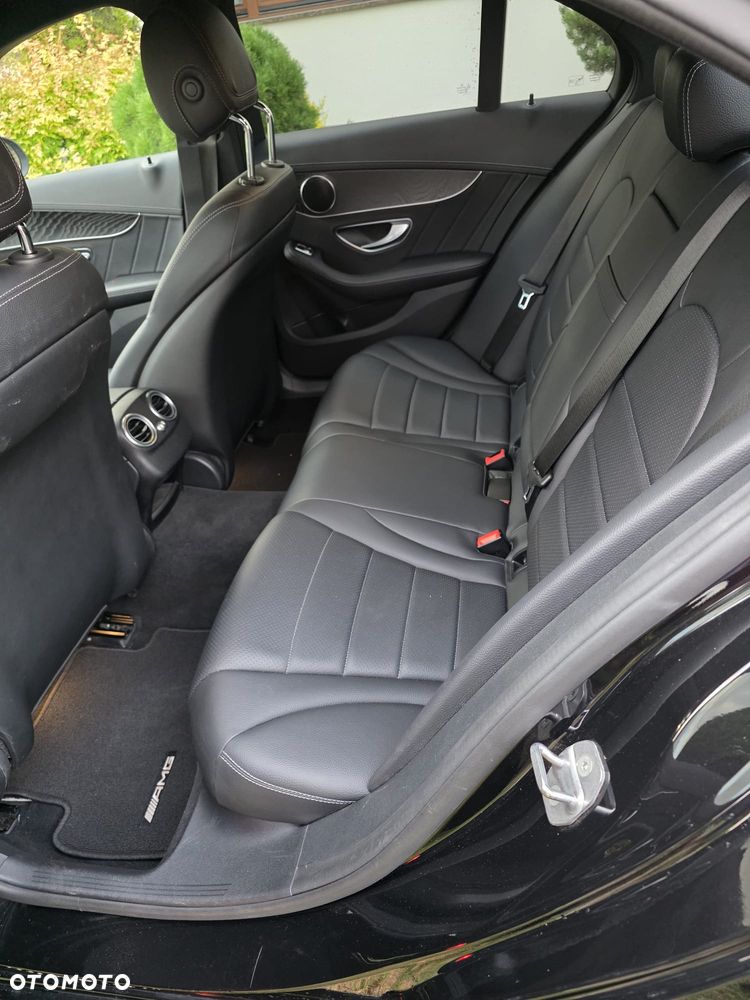 Mercedes-Benz Klasa C 200 4-Matic 7G-TRONIC - 11