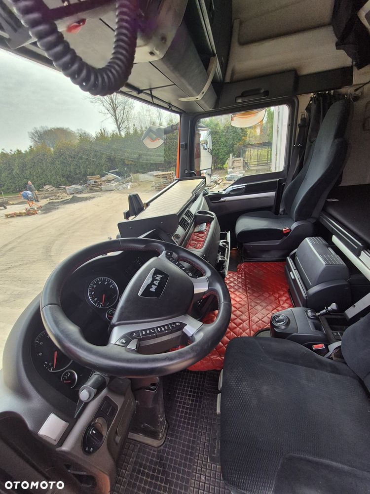 MAN TGX - 16
