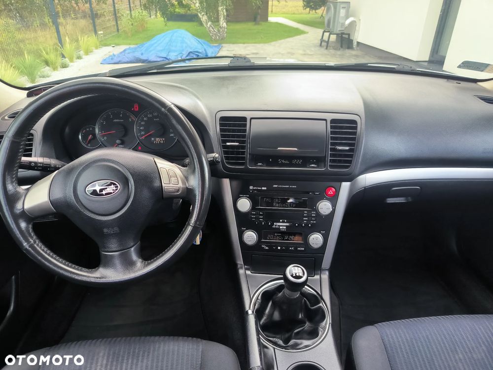 Subaru Outback 2.0D RC 000 - 10