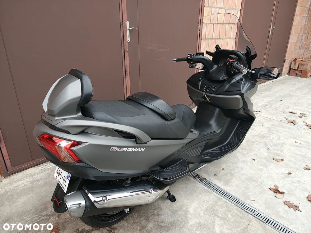 Suzuki Burgman - 3