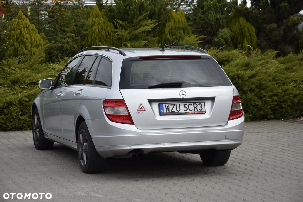 Mercedes-Benz Klasa C 180 K BlueEff Elegance - 16