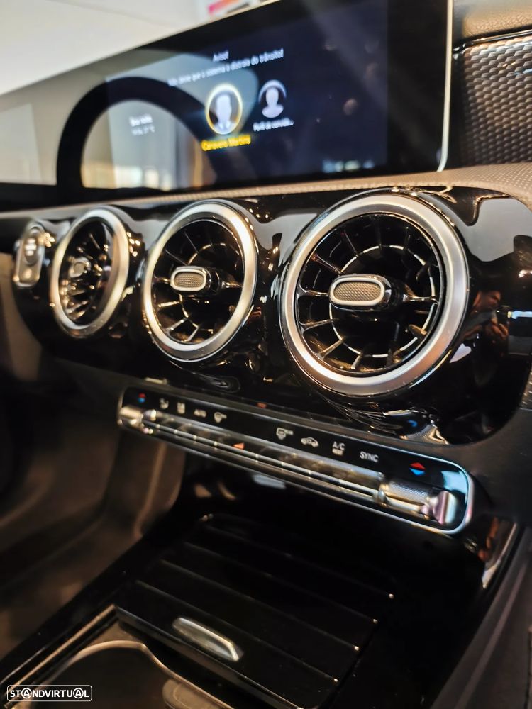 Mercedes-Benz CLA 200 - 13