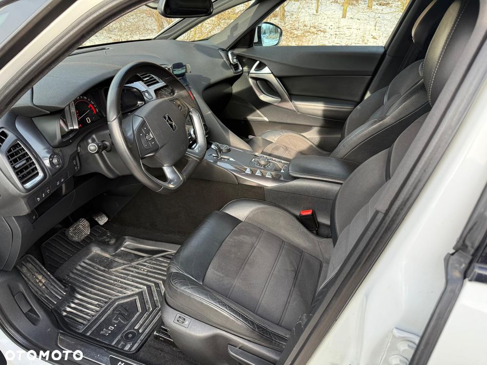 Citroën DS5 2.0 HDi Hybrid4 SoChic MCP - 6