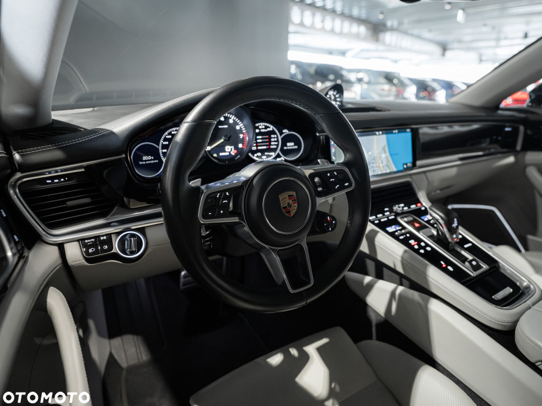 Porsche Panamera - 17