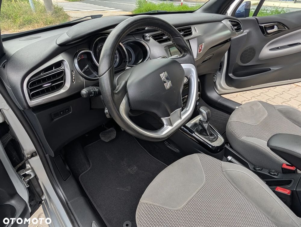 Citroën DS3 PureTech 110 Stop&Start EAT6 SportChic - 17
