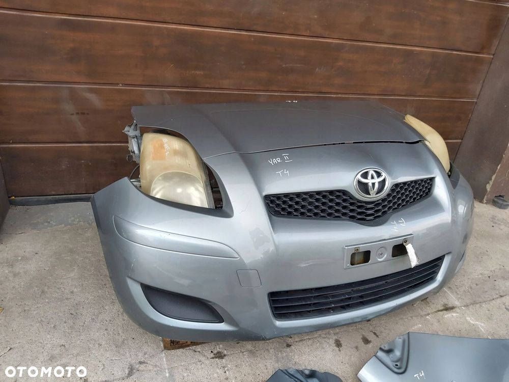 Toyota Yaris II LIFT Kompletny przód zderzak maska - 2