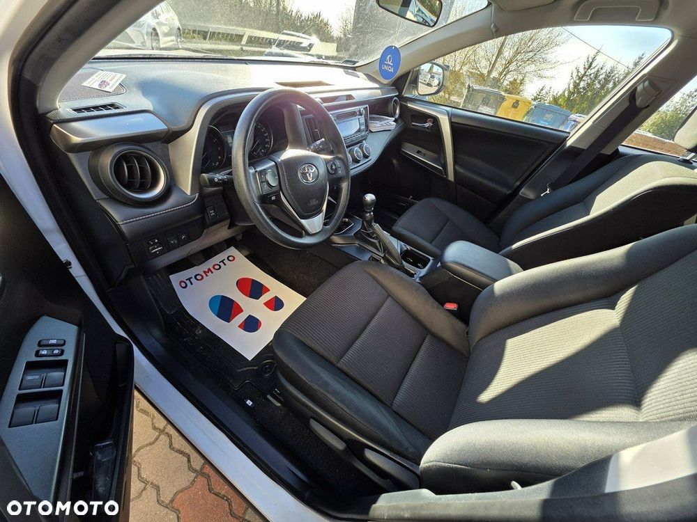 Toyota RAV4 - 7