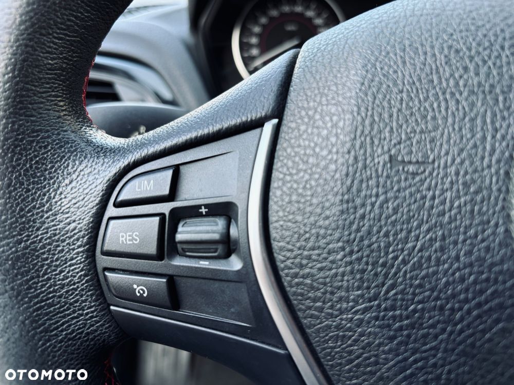 BMW Seria 1 118i GPF Sport Line - 18