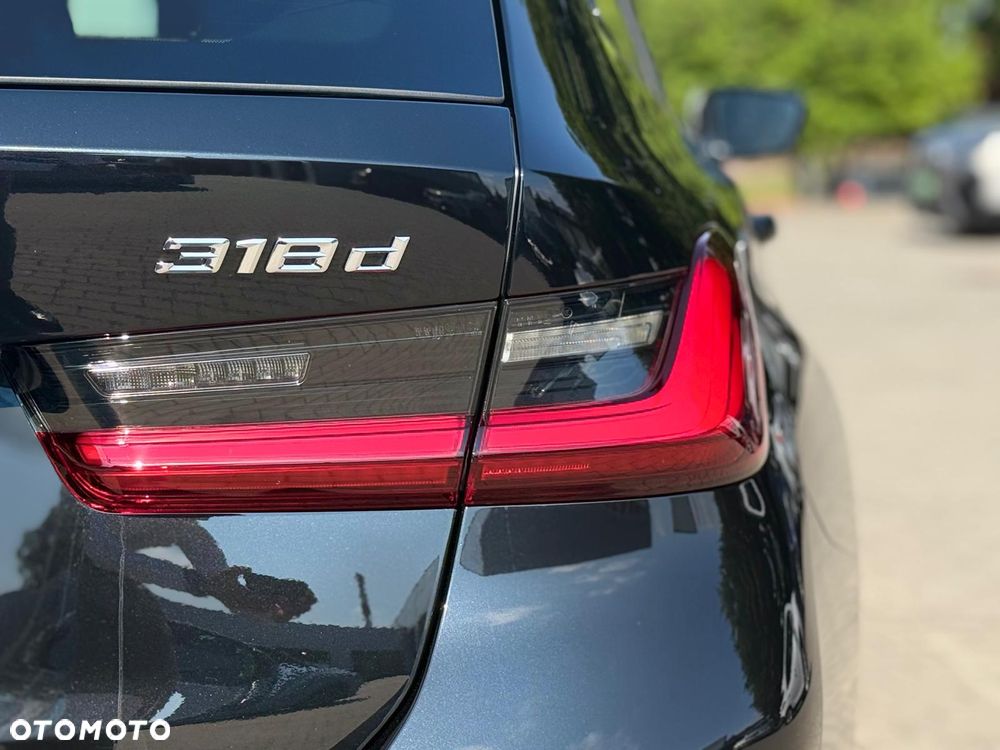 BMW Seria 3 318d mHEV M Sport - 8