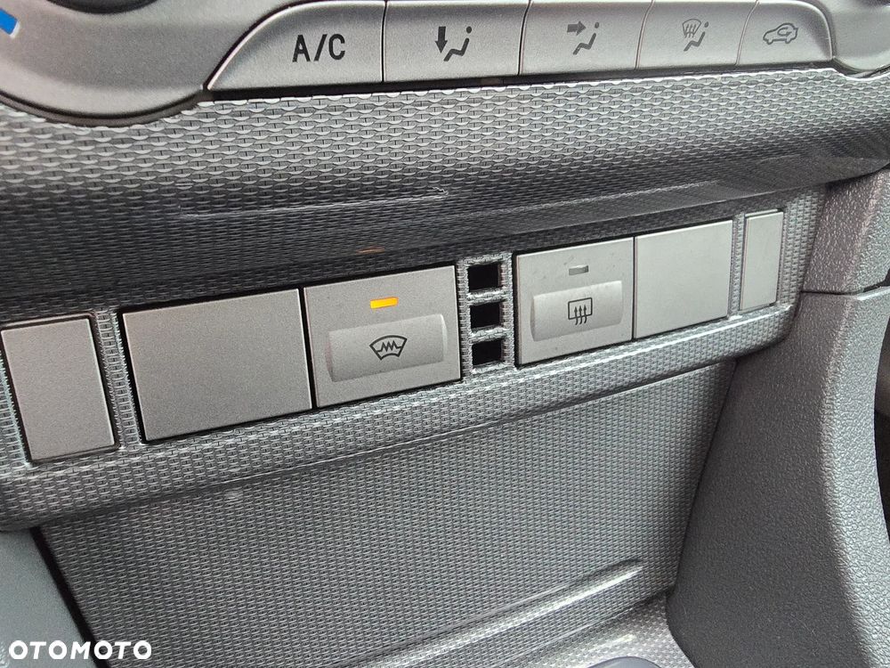 Ford Focus 1.8 Titanium - 36