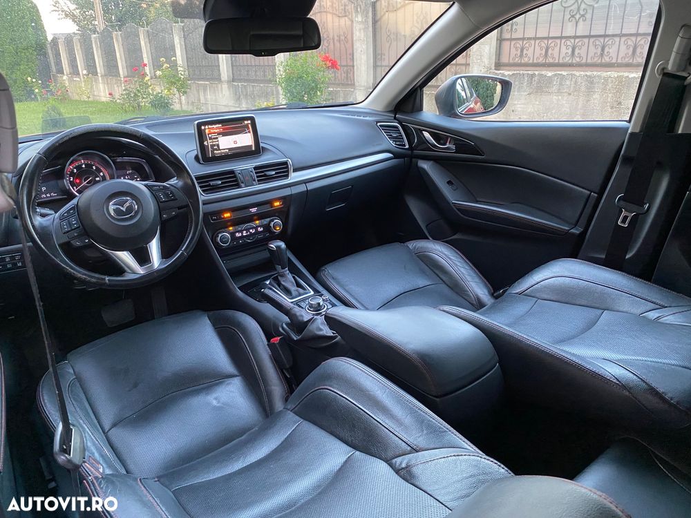 Mazda 3 - 10