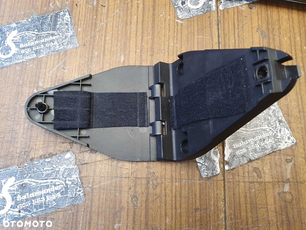 Uchwyt 8E5860285 4B5860251C Mocowanie Rygiel Trojkat Ostrzegawczy Klapa Audi A4 B6 B7 Sedan - 17