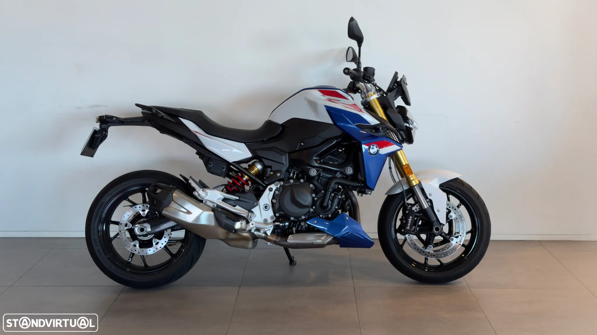 BMW F 900 R - 14