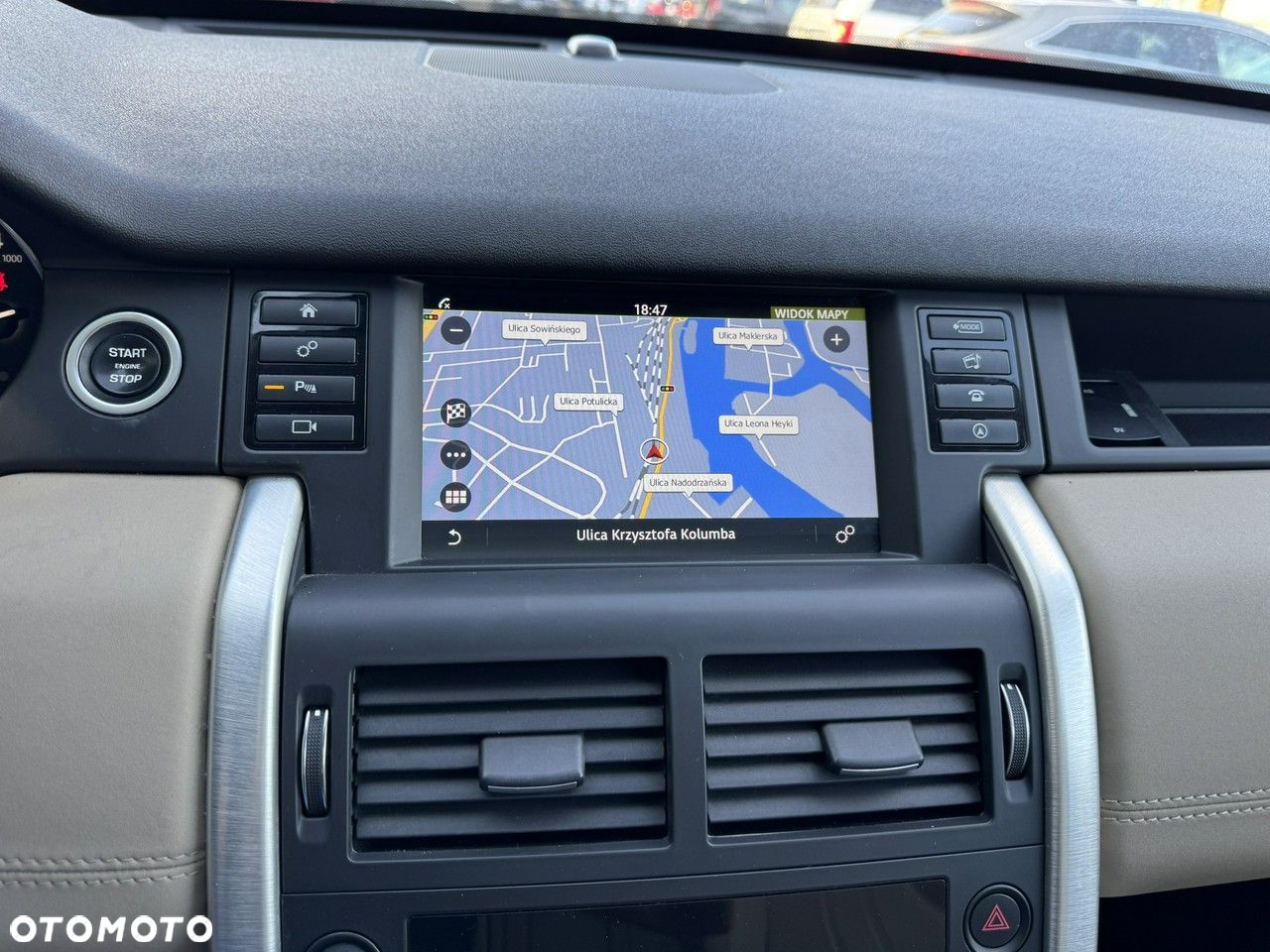 Land Rover Discovery Sport - 27