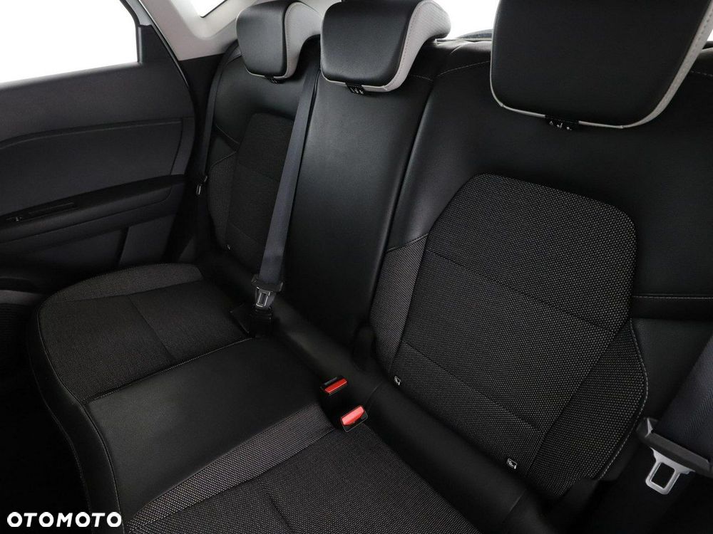 Renault Captur TCe Mild Hybrid 140 EDC GPF EVOLUTION - 17