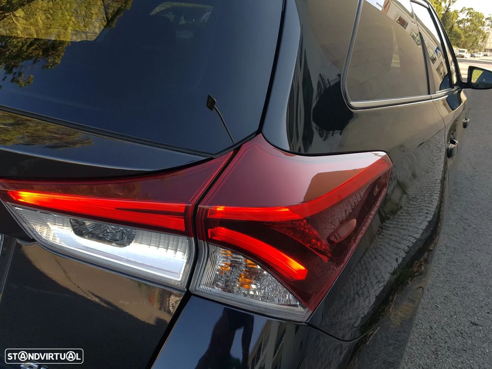 Toyota Auris Touring Sports 1.4 D-4D Comfort+Pack Sport - 57