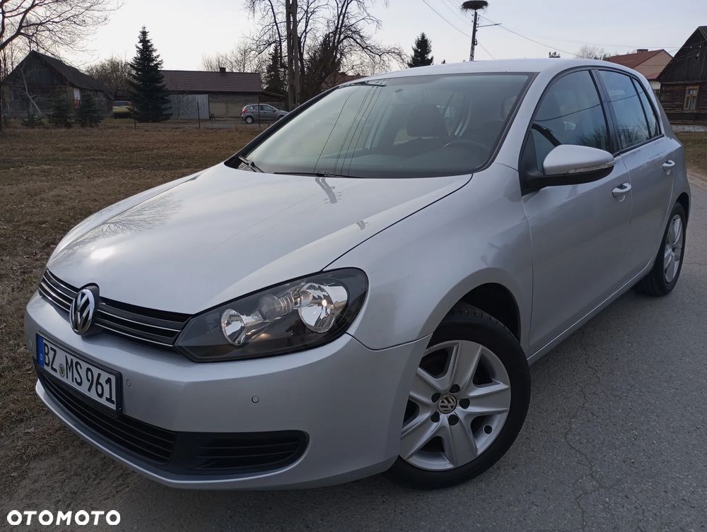 Volkswagen Golf - 1