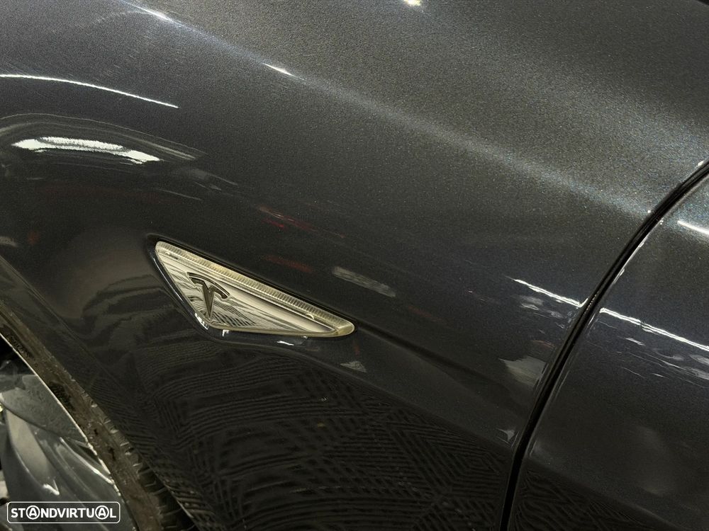 Tesla Model S 85D AWD - 4