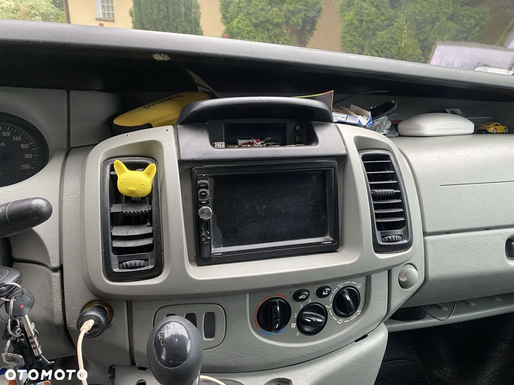 Opel Vivaro - 8