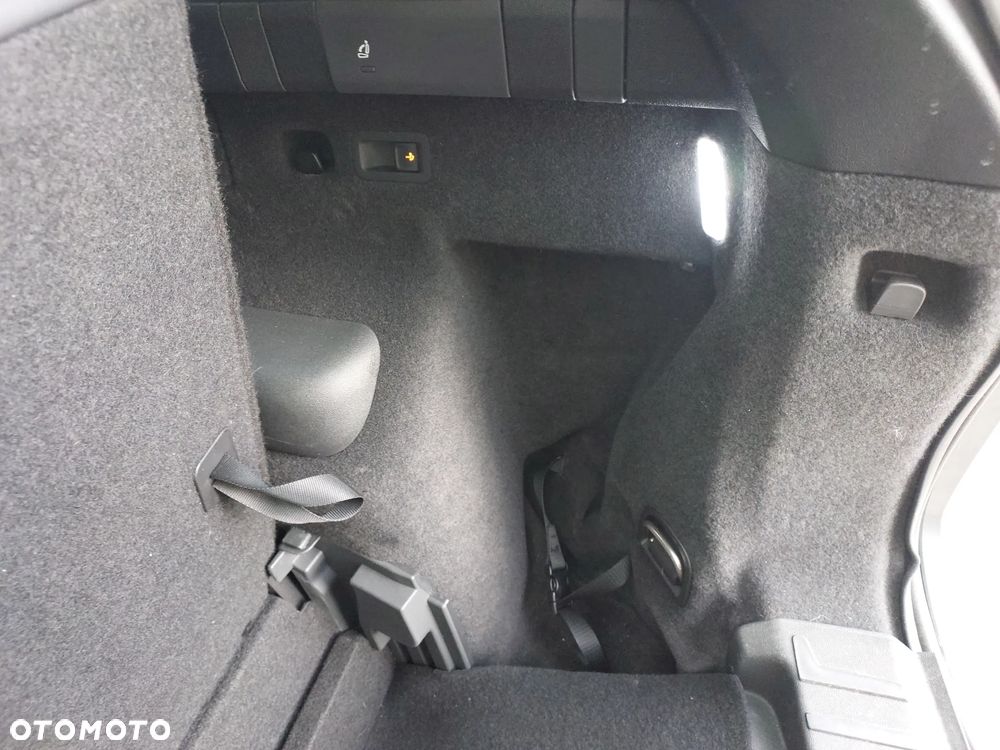 Volkswagen Tayron 1.5 eTSI OPF DSG Elegance - 21