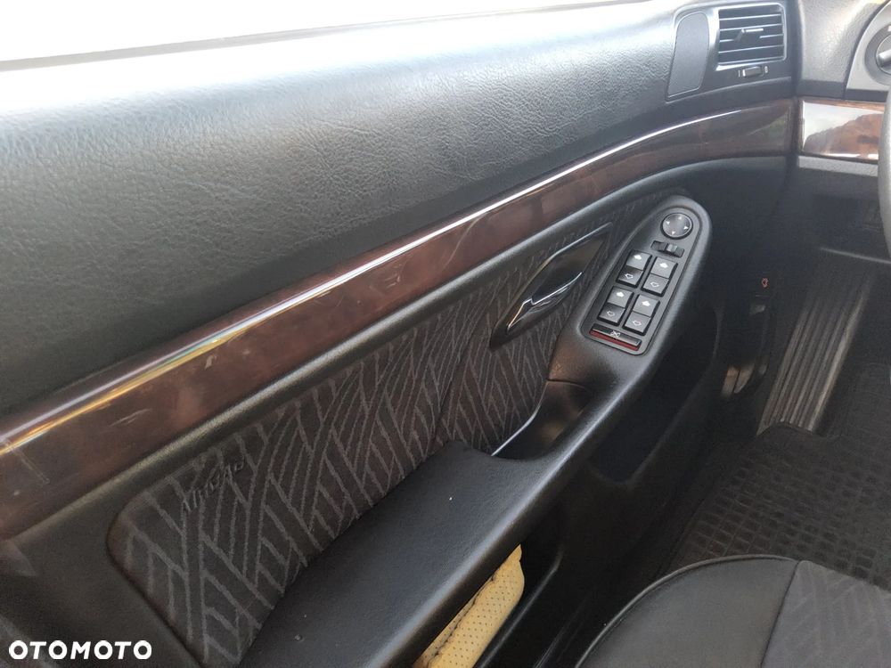 BMW Seria 5 520d - 25
