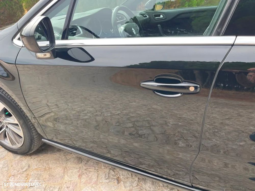 Citroën DS4 1.6 e-HDi So Chic CMP6 - 10