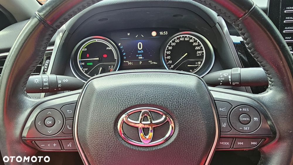 Toyota Camry 2.5 Hybrid Comfort CVT - 24