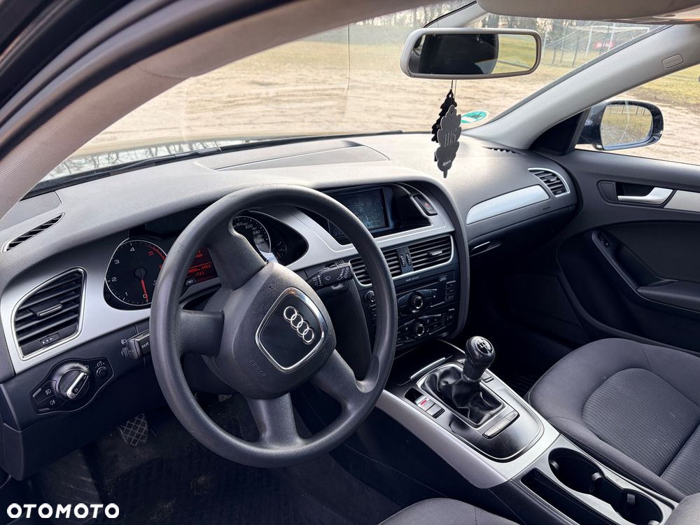 Audi A4 Avant - 29