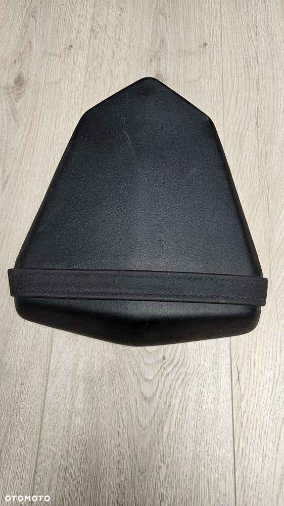 Siedzenie pasażera Yamaha R6 RJ11 - 2