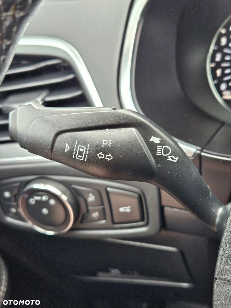 Ford S-Max 1.5 EcoBoost Titanium - 24