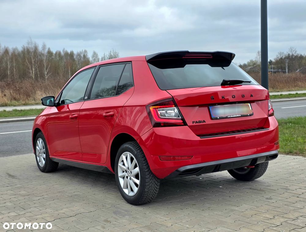 Skoda Fabia 1.0 TSI Monte Carlo - 9