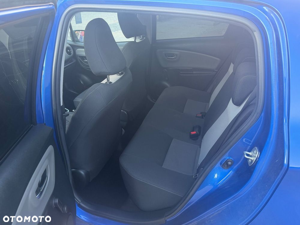 Toyota Yaris 1.5 Premium - 11