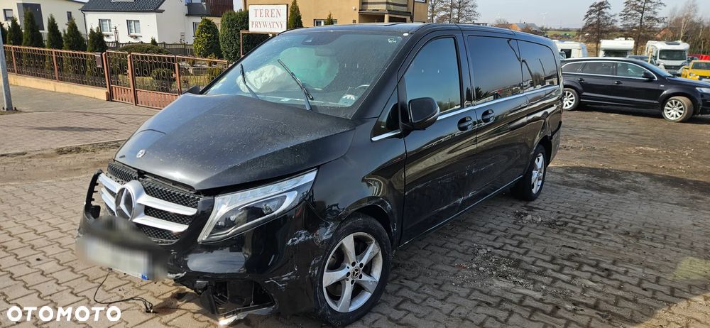 Mercedes-Benz Klasa V - 9