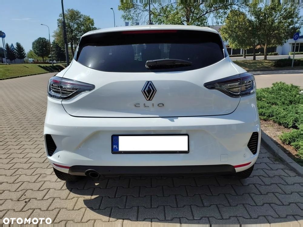 Renault Clio - 6