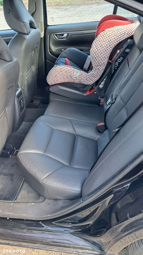 Volvo S60 2.4D5 Rubin - 10