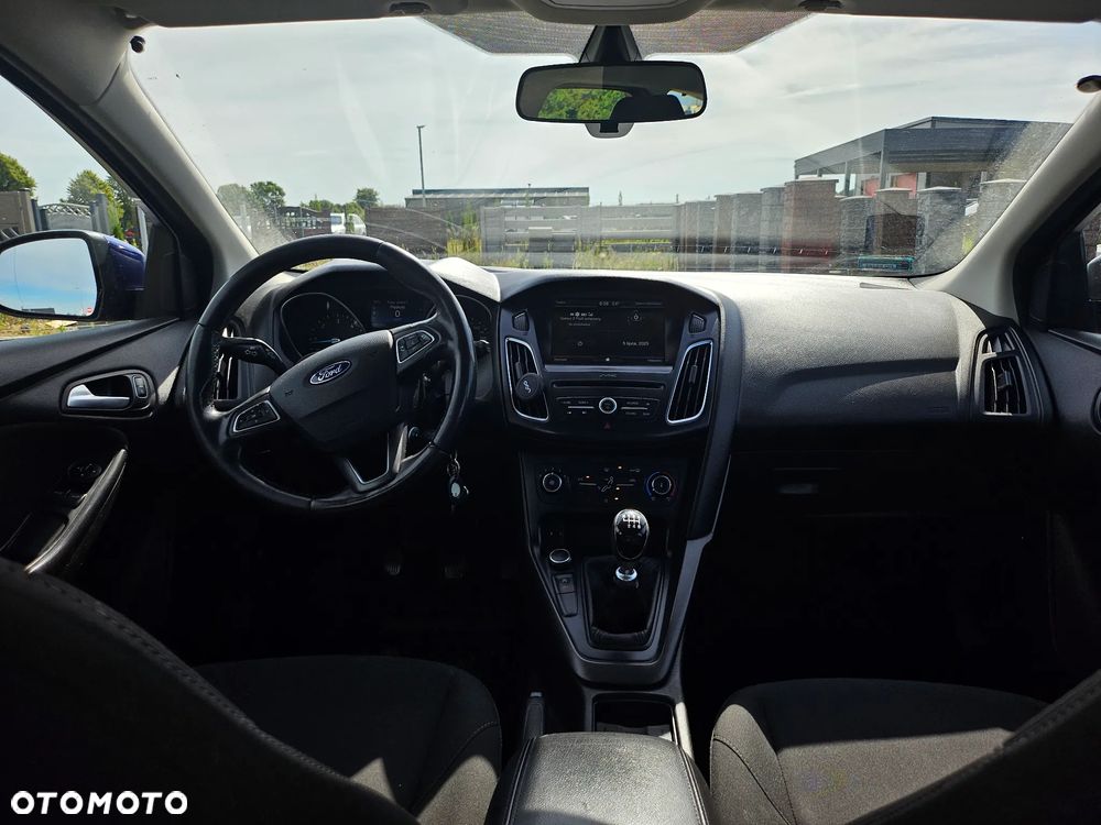Ford Focus 1.5 TDCi Trend - 11