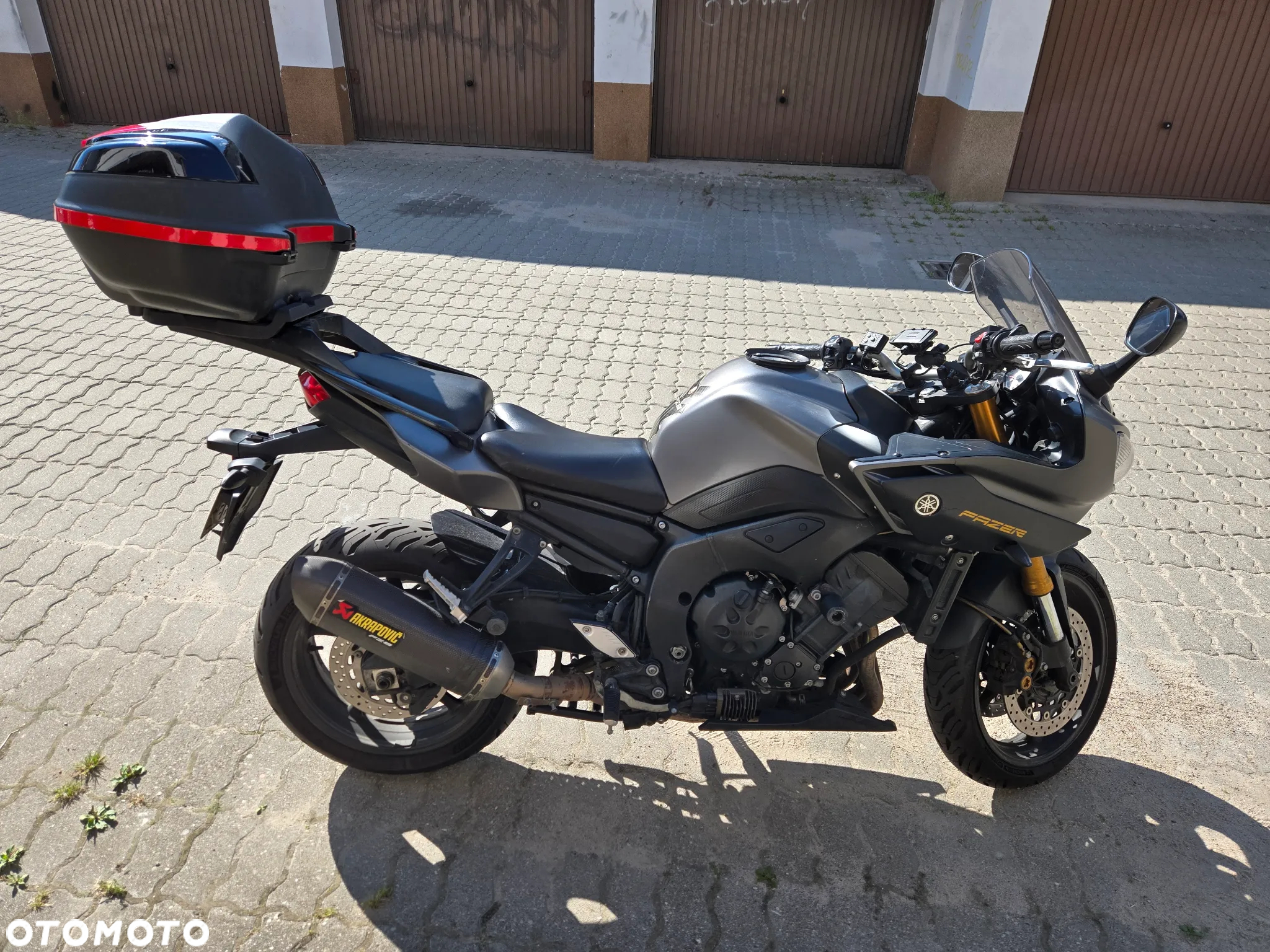 Yamaha FZ8 - 6