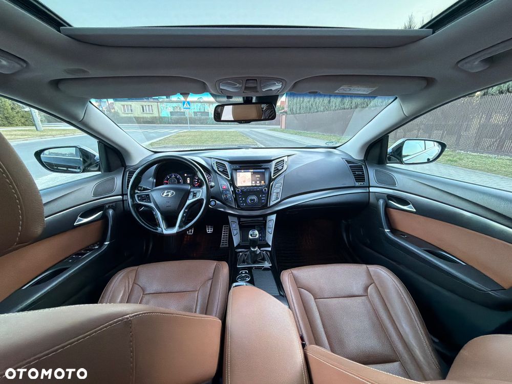 Hyundai i40 Kombi 1.7 CRDi Premium - 4