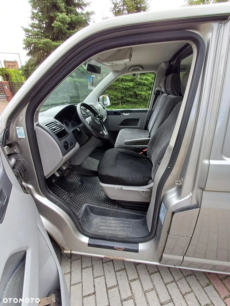 Volkswagen Transporter - 9