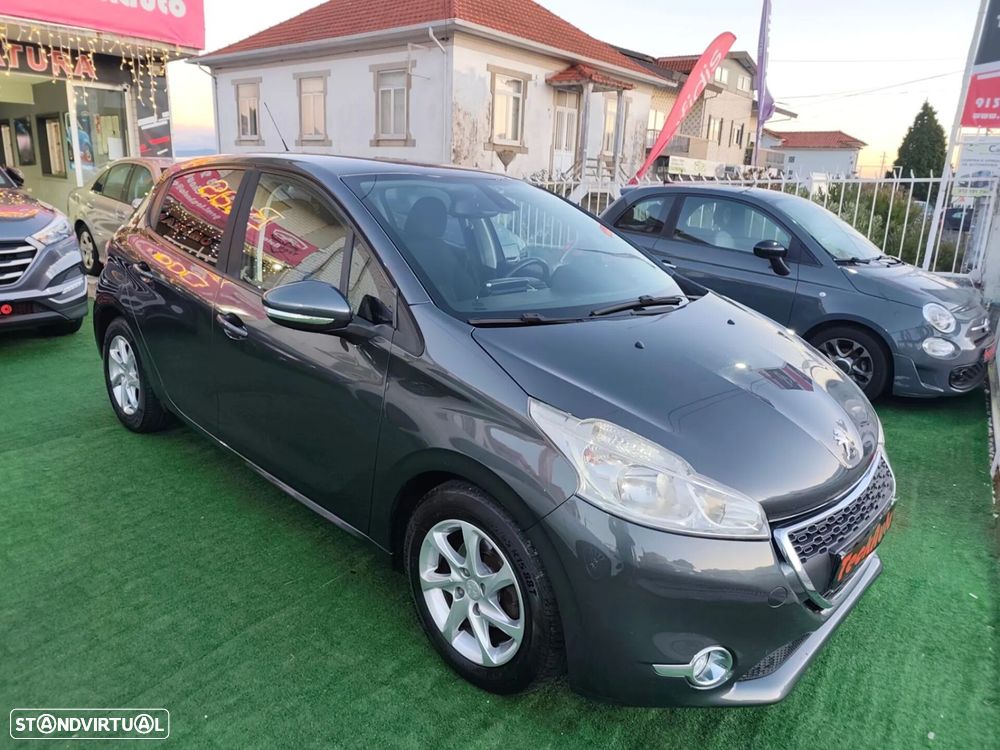 Peugeot 208 1.4 HDi Active - 9