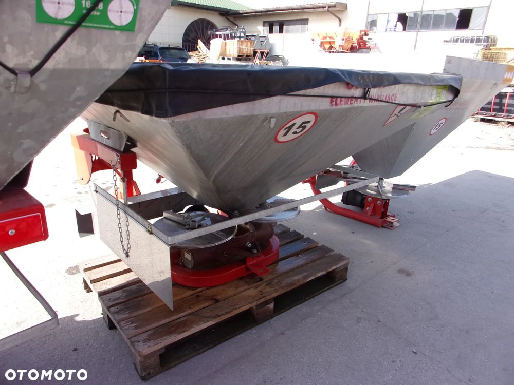 Inny Rozsiewacz nawozów i wapna, taśmowy jedno i dwu tarczowy Kłos, Motyl 300, 400, 600, 800 1000 litrów, Rozsiewacz nawozów dwutarczowy ABRA2 - MAXI, Semior, Unior, Unior2, Mini, Mini2, Rozsiewacz dwutarczowy DEX-WAL (Lift, Tornado duo Turbo), Rozsiewacz nawozów Pronar  FD1-M05 - 24