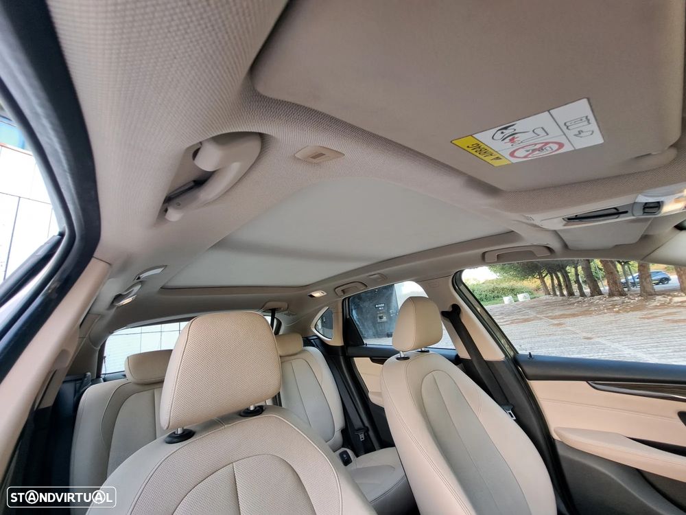 BMW 216 Active Tourer d Luxury Line - 22