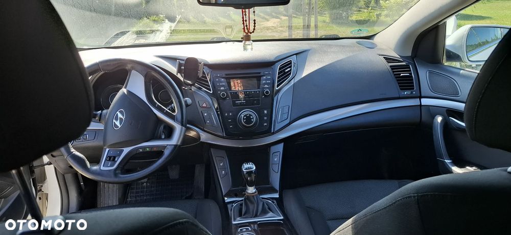 Hyundai i40 1.6 GDI Comfort + - 7