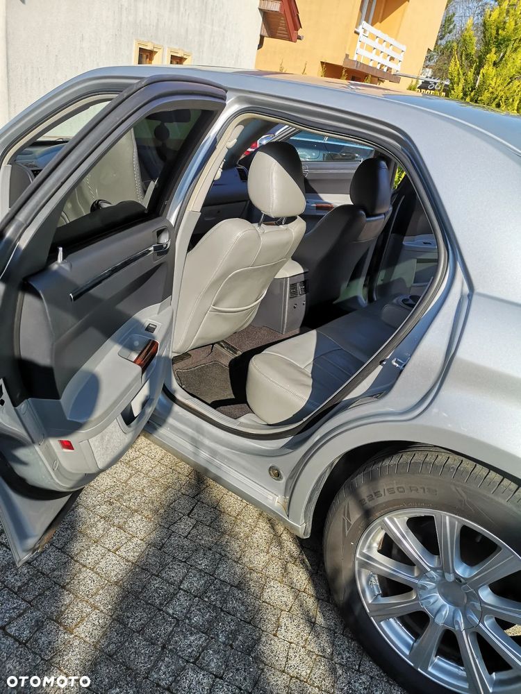 Chrysler 300C - 4