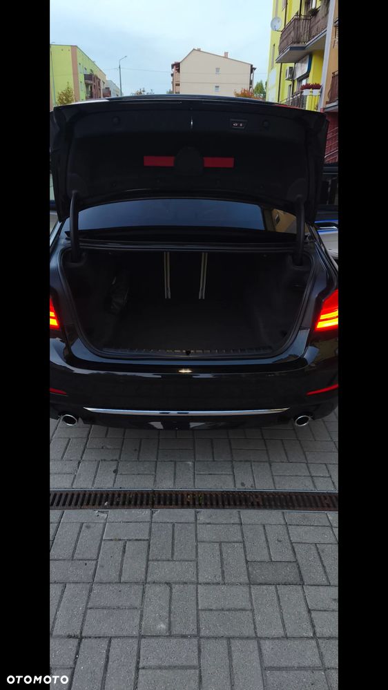 BMW Seria 5 520d xDrive Luxury Line - 36
