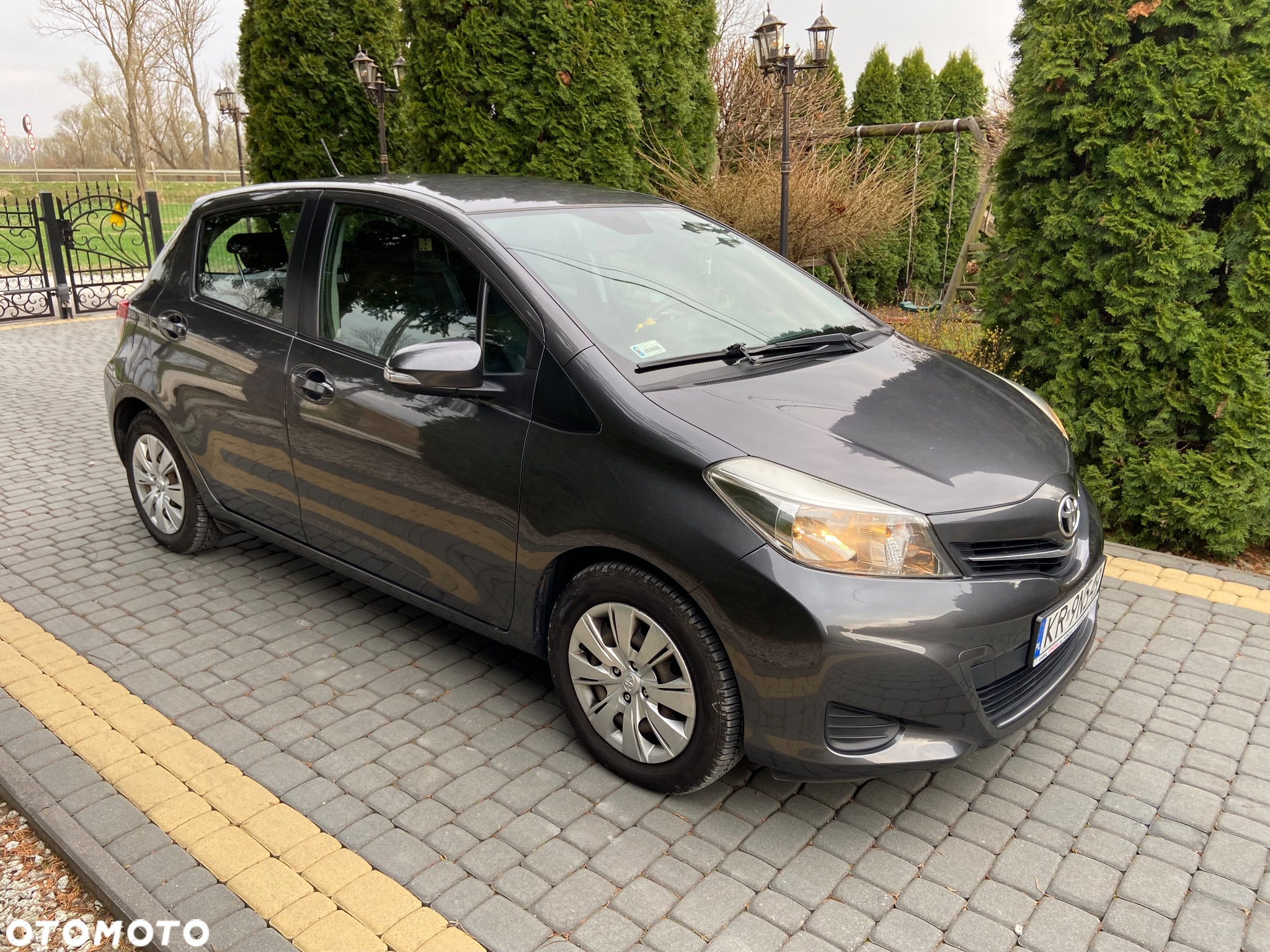 Toyota Yaris 1.0 Luna EU5 - 2