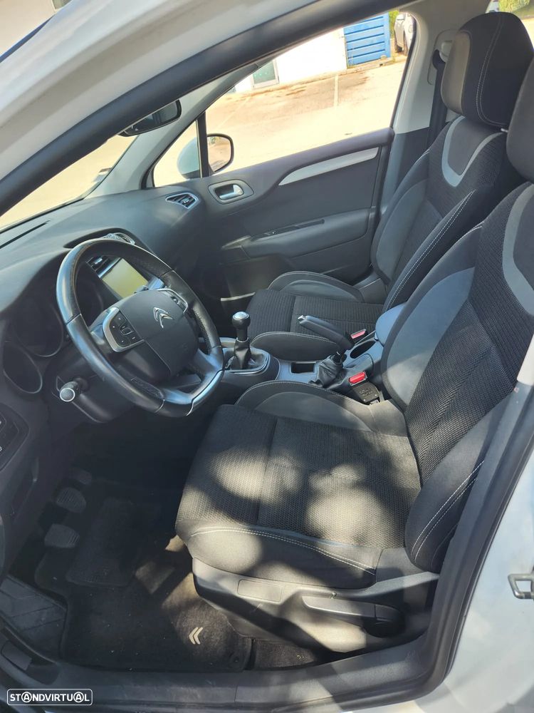 Citroën C4 1.2 PureTech Feel - 5