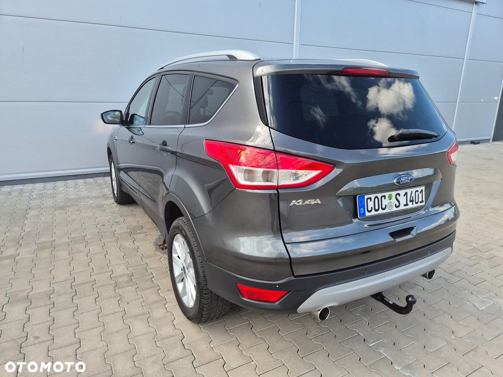Ford Kuga 2.0 TDCi 2x4 Titanium - 9