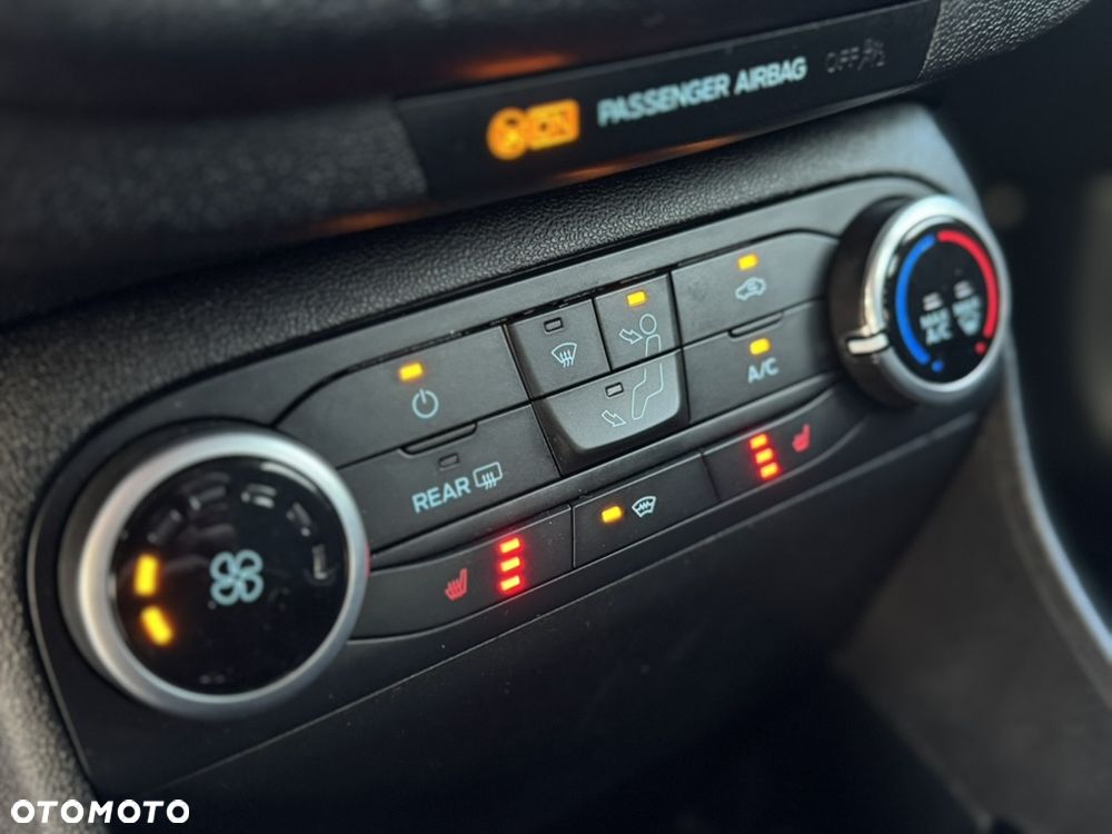 Ford Fiesta 1.1 S&S TREND - 16